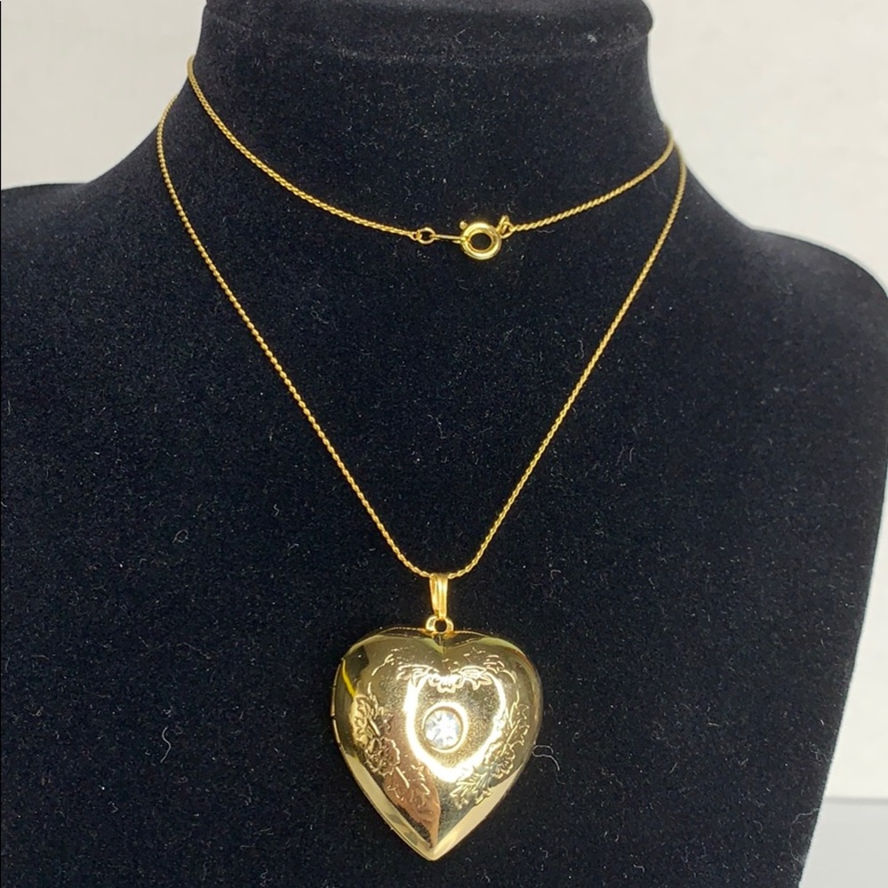 Gold toned Musical Heart Locket Necklace